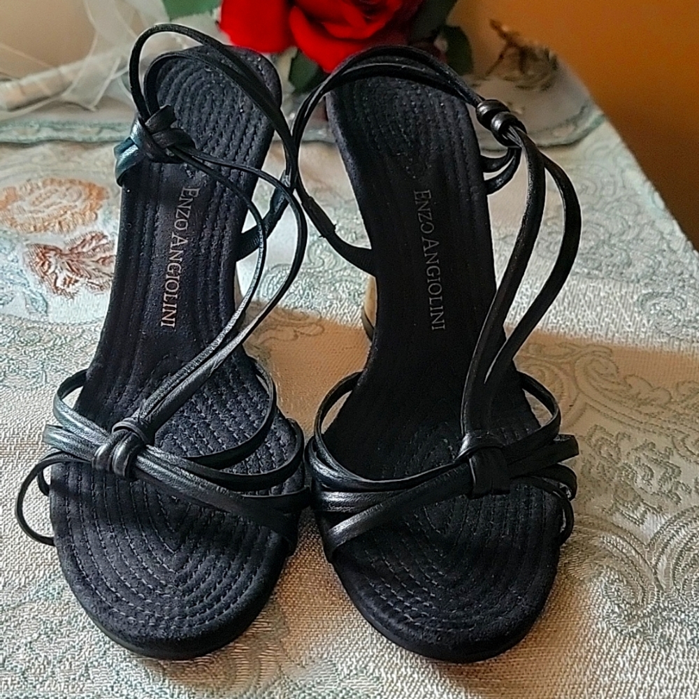 Black Enzo Angiolini Flexo Wedge Strapped Sandal